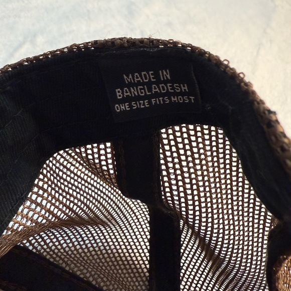 Fort Thompson MossyOak Bottomlands Hat w/a Vibrant Duck Foot & Band Embroidered - Picture 6 of 7